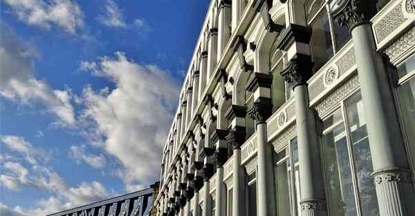 大数据包含设备数据的行业文章