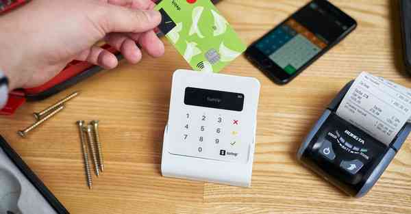 玩具智能语音遥控机器人