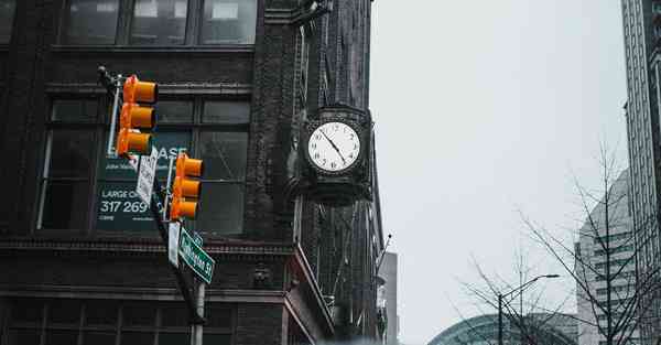 美的智能技术家庭服务机器人