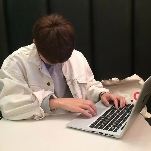 娄茗胜眉