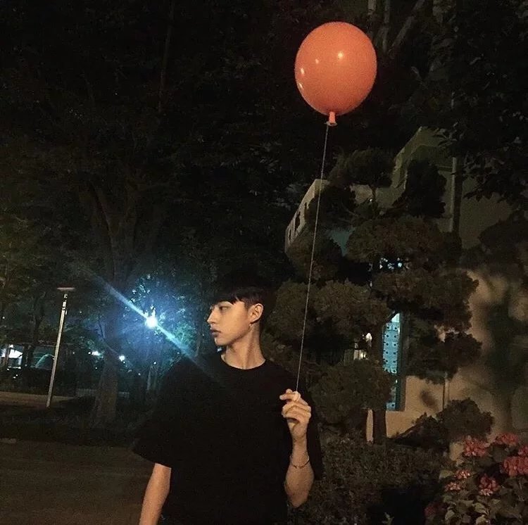 柏云琼馥