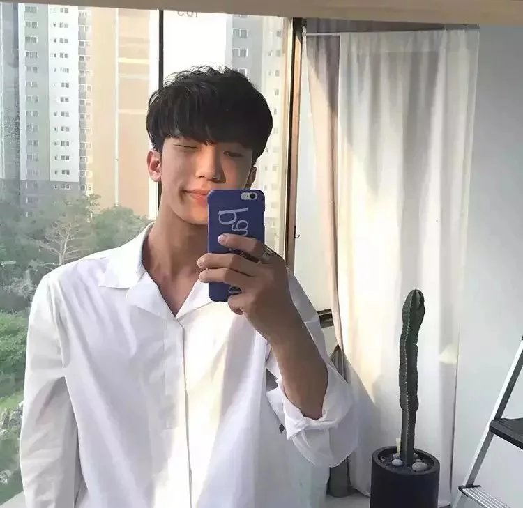曲苇雄志